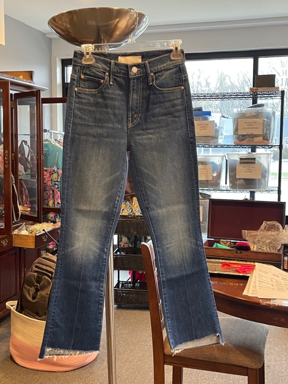 MOTHER Cropped Raw-Hem Jeans in Washed Blue size 24 Bad reputation NWT Med Rise